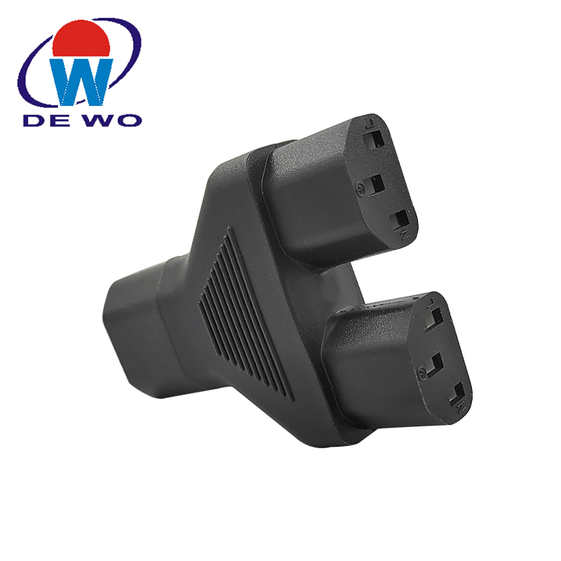 WA-0125一拖二轉(zhuǎn)換插頭 {WA-0125一拖二轉(zhuǎn)換插頭 width=